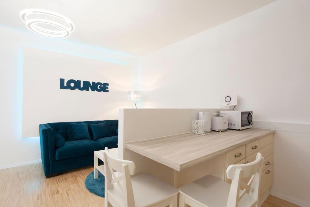 Apartment Exclusive 2-room Souterrain
