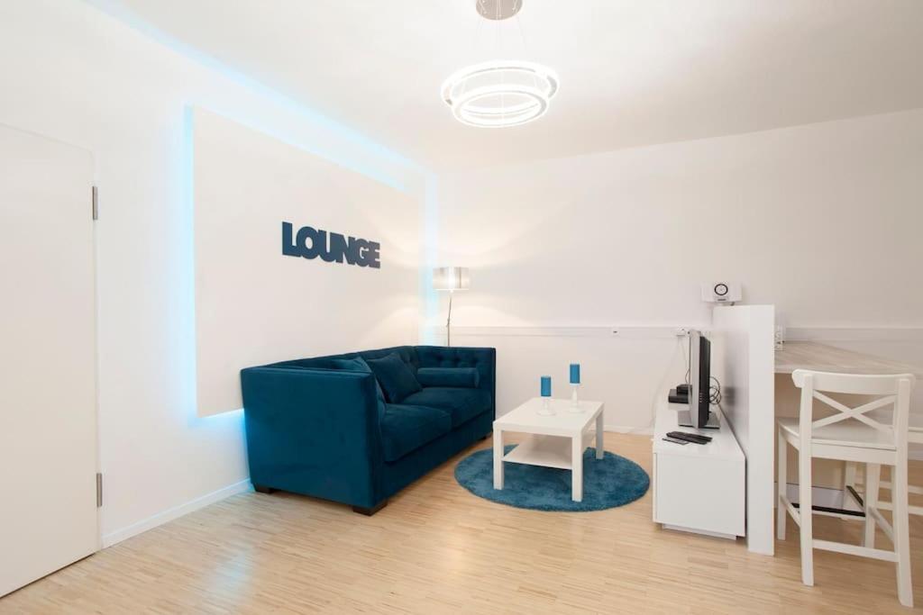 Exclusive 2-room Souterrain