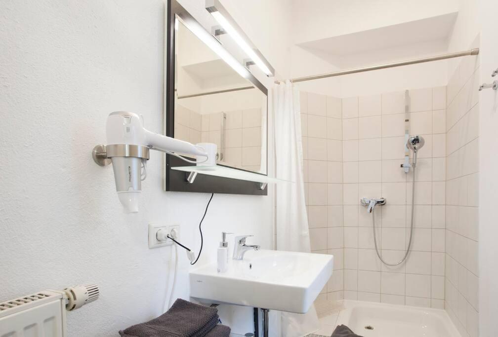 Exclusive 2-room Souterrain * Nuremberg
